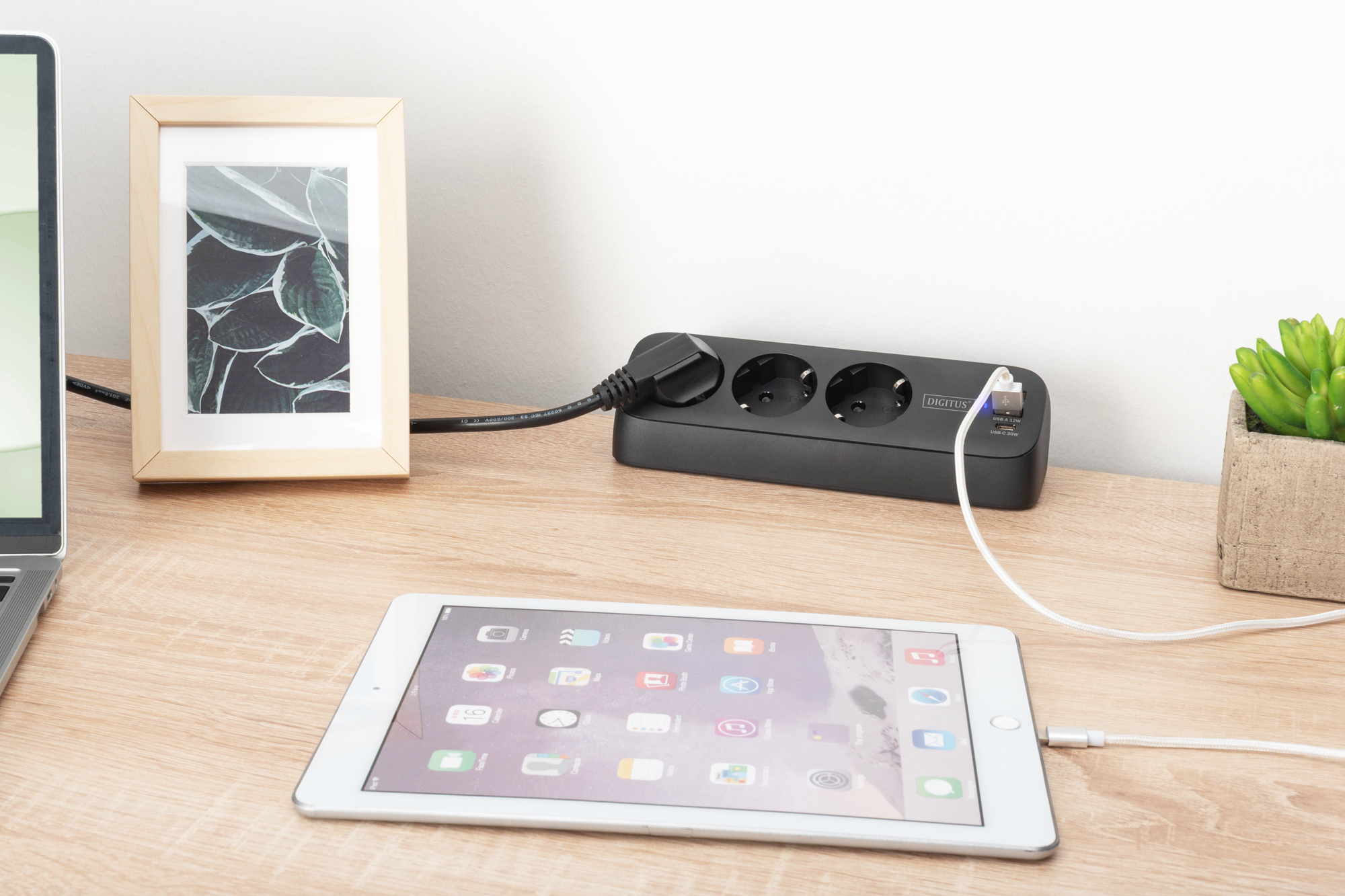 3-voudige stekkerdoos met 2x USB-A en 1x USB-C aansluitingen, zwart - Afbeelding 7