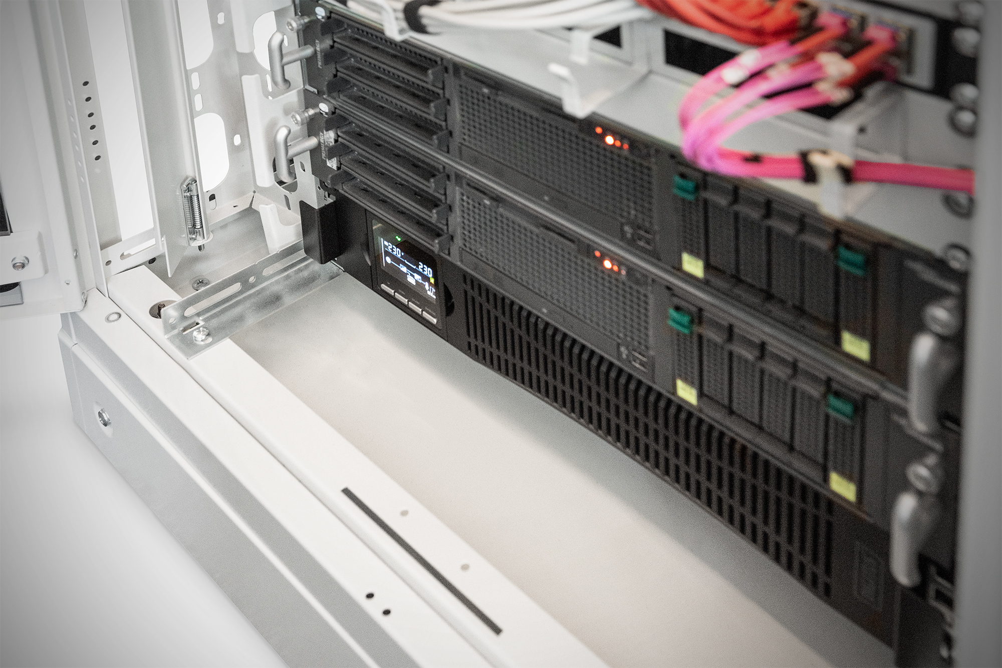 OnLine UPS-systeem, 1000 VA/ 1000 W - Afbeelding 3