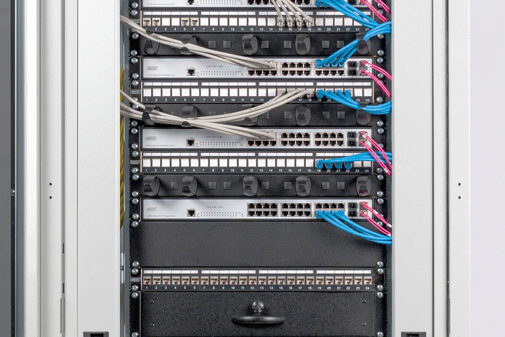 Blinddeksel voor 19" netwerk- en serverbehuizingen van 482,6 mm - Afbeelding 4