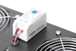 Op het dak gemonteerde ventilatoreenheid voor wandbehuizingen van 483 mm (19") - Afbeelding 4