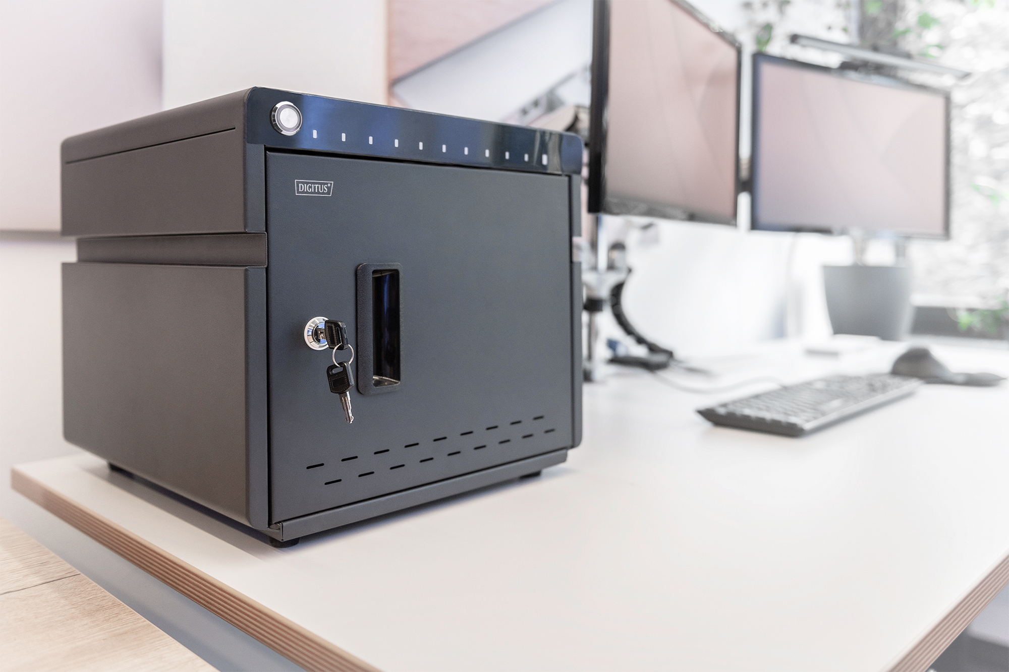 Verrijdbare desktop-oplaadkast voor 10 notebooks/tablets tot 13 inch, UV-C, USB-C - Afbeelding 5