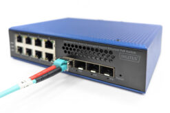 Industriële 8 + 4 10G uplink poort L3 beheerde Gigabit Ethernet PoE switch - Afbeelding 5