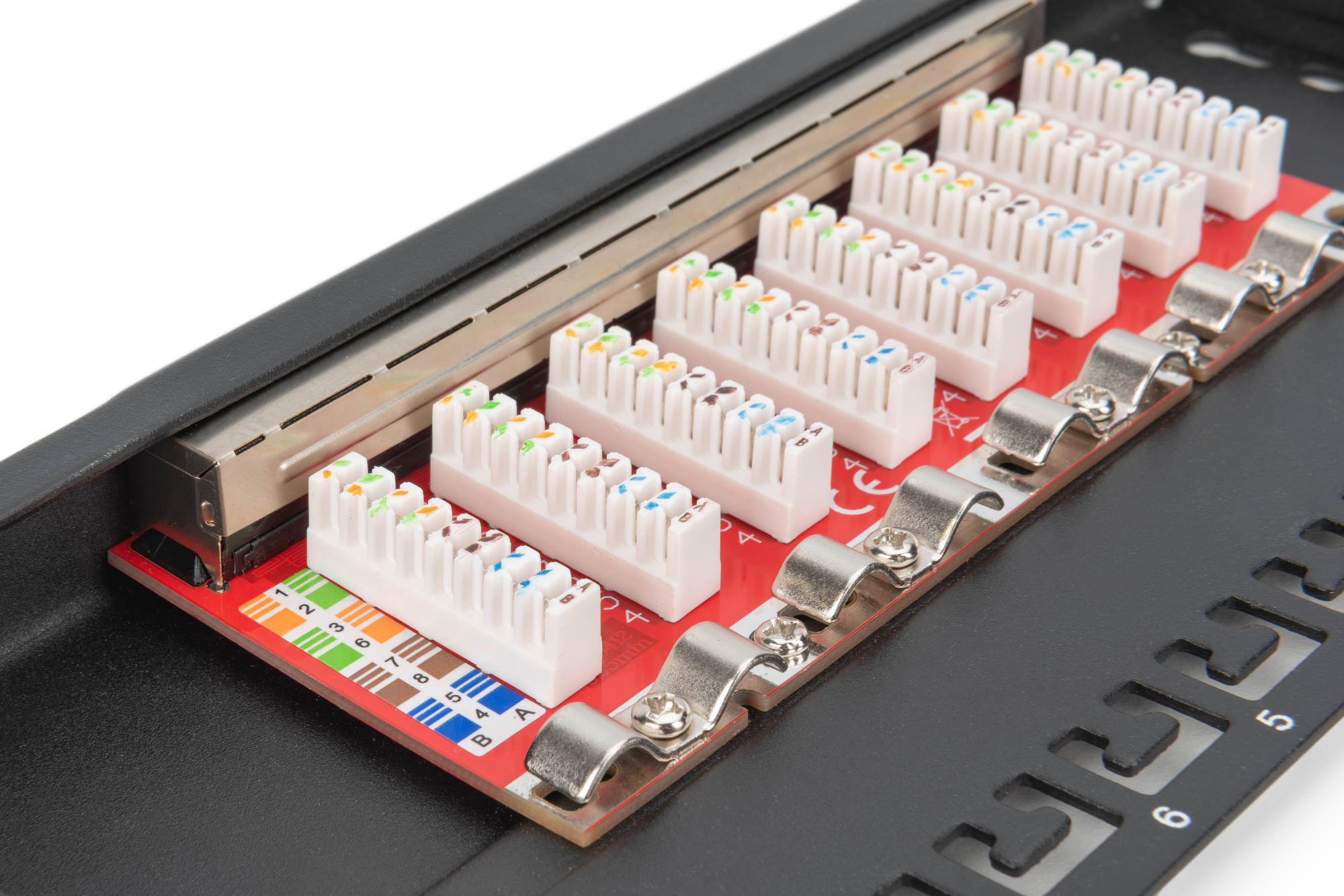 CAT 6A Slim Patch Panel, afgeschermd, 8-poorts, 0,5 HE, 10", zwart - Afbeelding 3