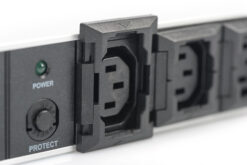 Contactdoosstrook met aluminium profiel, 10-voudig, 2 m voedingskabel IEC C14-stekker - Afbeelding 3