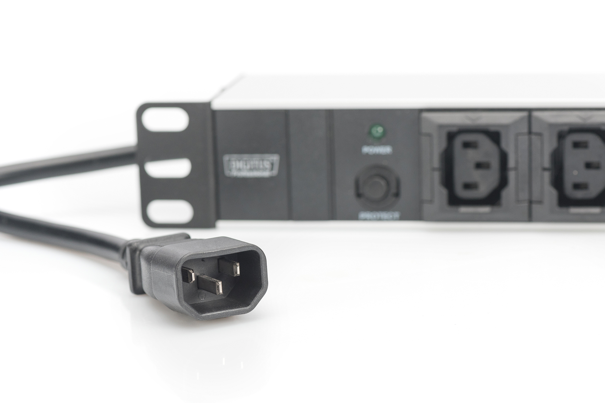Contactdoosstrook met aluminium profiel, 10-voudig, 2 m voedingskabel IEC C14-stekker - Afbeelding 2