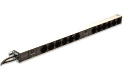 Alternative view of Meervoudige wandcontactdoos met aluminium profiel en overbelastingsbeveiliging, 12-voudige wandcontactdoos met randaarde, 2 x 2 m voedingskabel met randaarde stekker