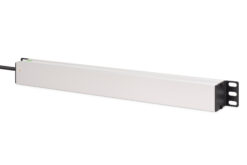 Alternative view of Meervoudige wandcontactdoos met aluminium profiel, 9-voudige wandcontactdoos met aardingscontact, 2 m voedingskabel, IEC C20 stekker