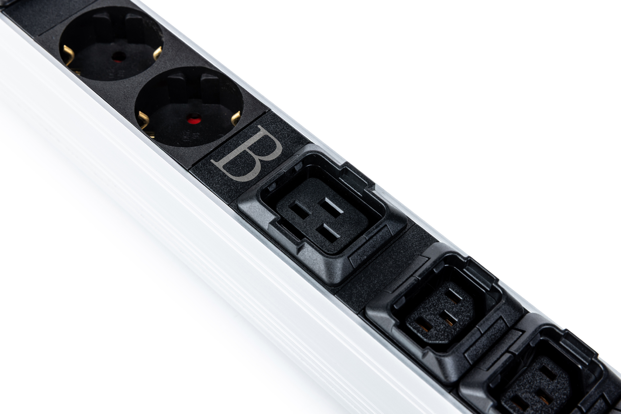 Basis IT PDU, 1-fasig 32 A, 24 x C13, 2 x C19, 4 x geaarde stopcontacten, 3 m aansluitkabel, IEC 60309 32 A-stekker - Afbeelding 3