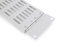 Alternative view of Blind deksel met ventilatierooster en scharnier voor 19" (482,6 mm) kasten